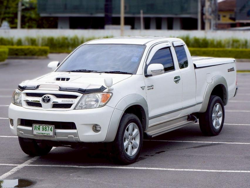 Toyota Hilux Vigo 3.0 Exclusive Prerunner ปี 2007 เกียร์ธรรมดา สีขาวมุก/ทูโทน