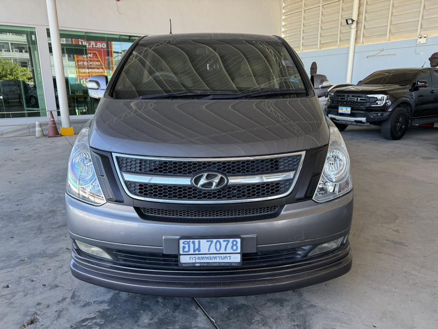 🚐 2011 HYUNDAI H1, DELUXE  รุ่น TOP สุด สีเทา ออโต้