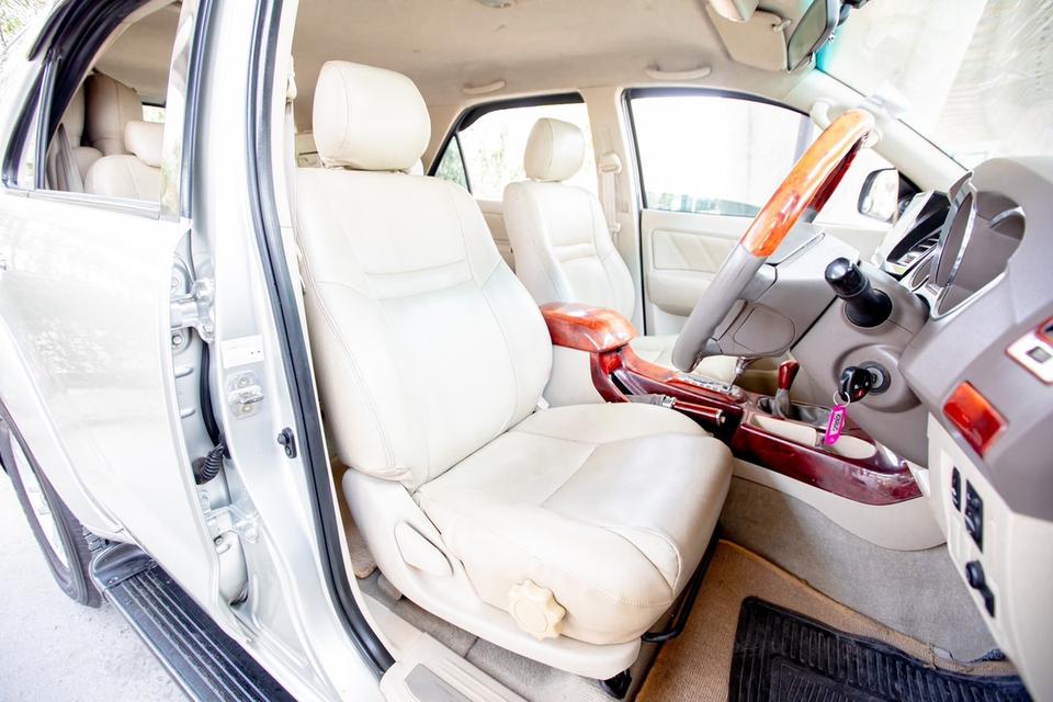 TOYOTA FORTUNER 2.7 V 4WD ปี 2005 เกียร์ออโต้ 6