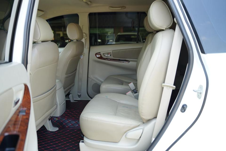 2014 TOYOTA INNOVA 2.0V 9