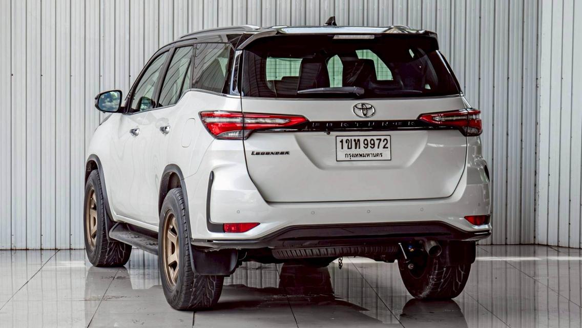 TOYOTA FORTUNER 2.4 LEGENDER BLACK TOP ปี 2020 สีขาว ดำ โฉม ปี15-ปัจจุบัน รูปที่ 6