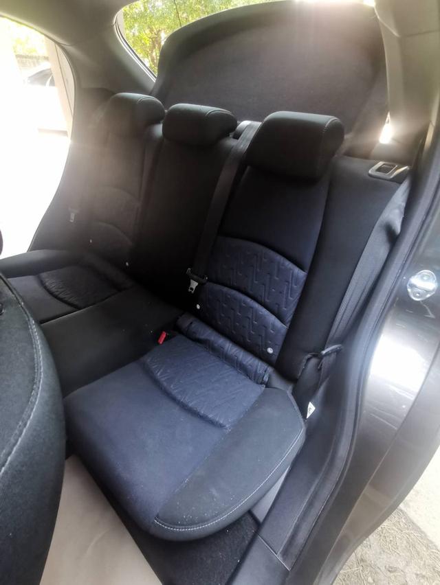 ขาย mazda2 skyactiv diesel