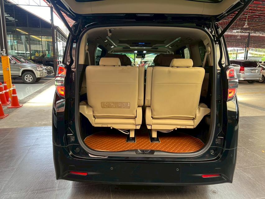 TOYOTA VELLFIRE 2.5 HYBRID X E-FOUR ปี 2019 8