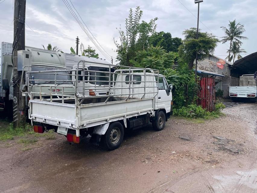 รถบรรทุก 6 ล้อเล็ก Toyota มือสอง 4