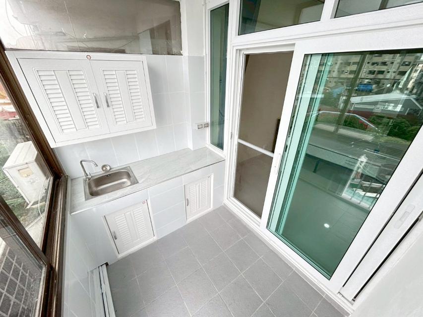 ดุสิตคอนโดมิเนียม ถนนพระราม 5 เขตดุสิต 24 ตรม 1 นอน 1 ครัว ตกแต่งพร้อมอยู่ ใกล้ BTS อนุสาวรียชัย 7