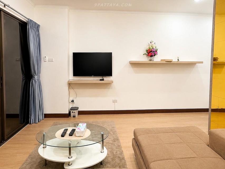 For Sale — View Talay 3 Jomtien, PratumnakBeachfront condo opportunity in View Talay 3 Jomtien, Building B, located on Pratumnak Soi 6. 3