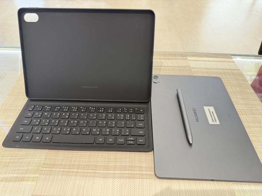 HUAWEI MatePad 11.5 พร้อมปากกาและคีย์บอร์ด