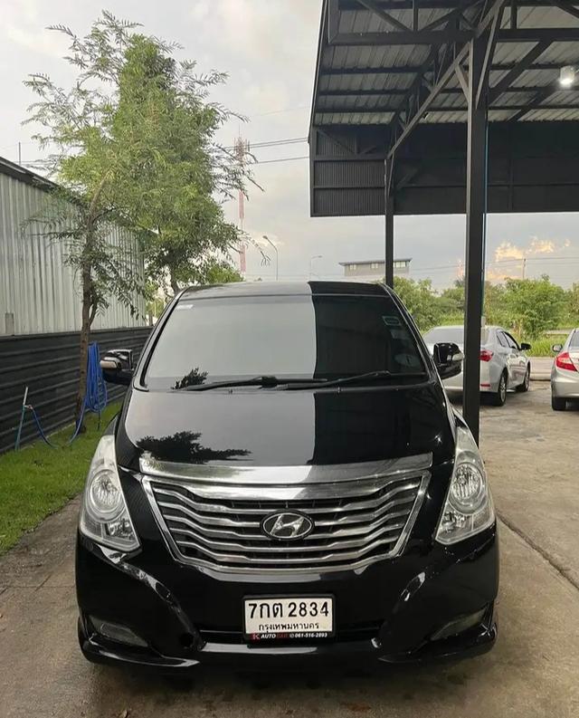 2011 Hyundai Grand Starex 5