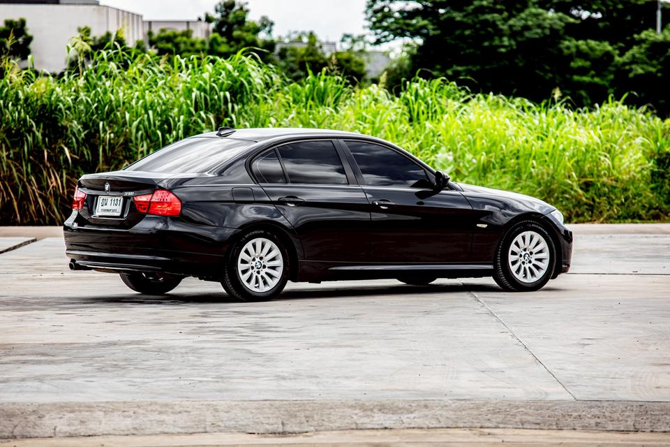 Bmw 318i ปี 2010 สีดำ มือเดียวป้ายแดง