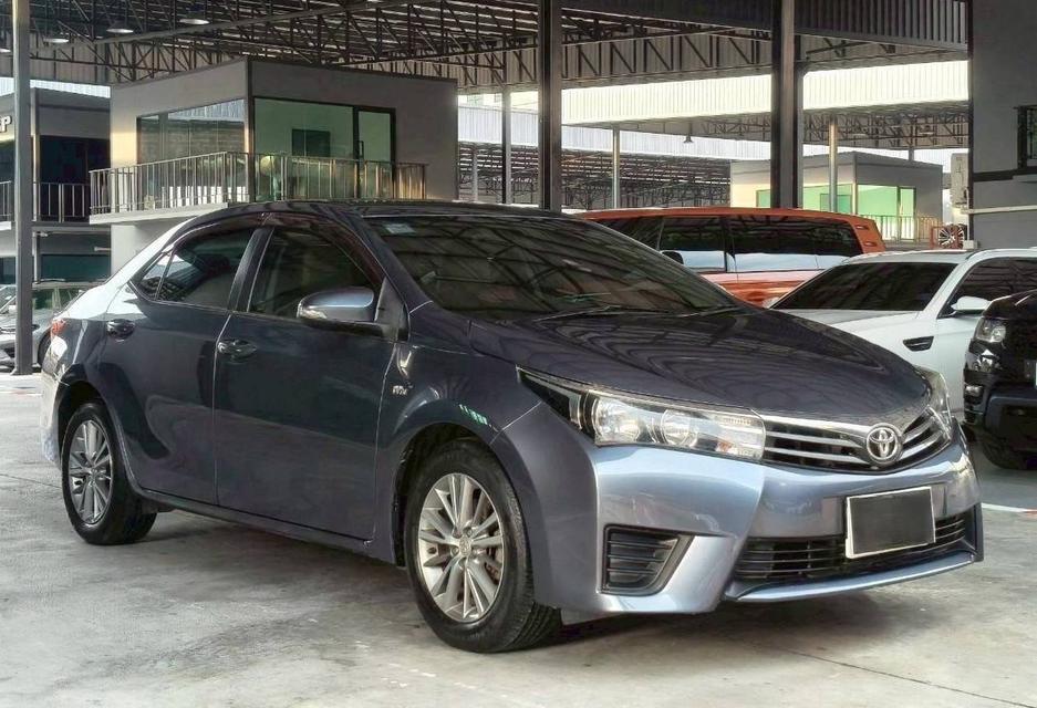 ✴️Toyota Corolla Altis 1.8 E 2015 (จด2016) เกียร์ A/T พร้อมใช้✴️💥รถรับประกัน โครงสร้าง ไม่มีชนหนัก พลิกคว่ำ น้ำท่วม💥ใ
