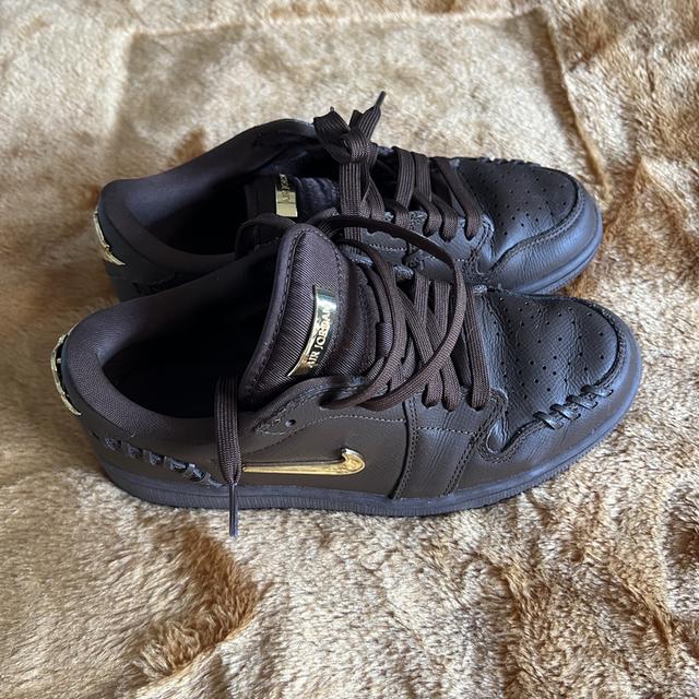 รองเท้าผ้าใบหนัง Nikeของแท้