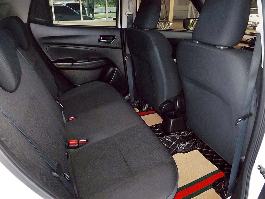 รหัสรถ KCY8669 SUZUKI SWIFT ECO 1.2 GLX NAVI AUTO ปี 2019 สีขาวมุก-ดำ 11