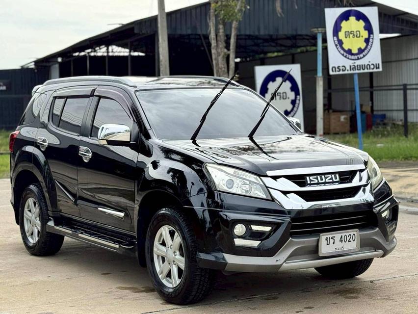 ขาย Isuzu MU-X 3.0DVD ปี15 2