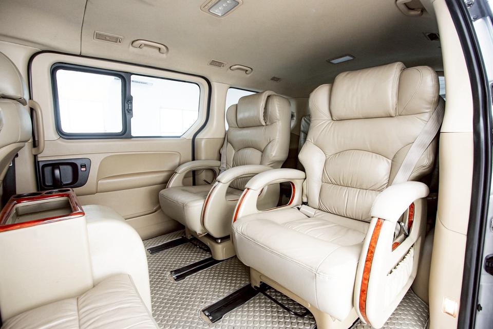HYUNDAI H-1 2.5 EXECUTIVE MAESTRO AT 2010รถตู้ VIP กว้าง โปร่ง นั่งสบายทั้งบ้าน ( ขายสดเท่านั้น ) รูปที่ 11
