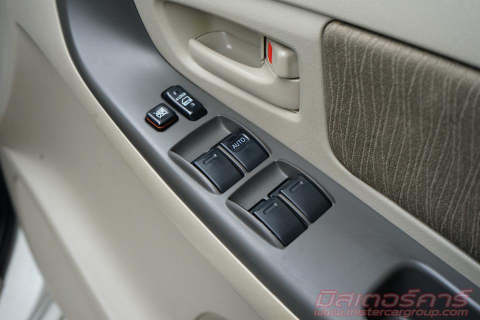 TOYOTA INNOVA 2.0 G OPTION ( 9122 ) 17