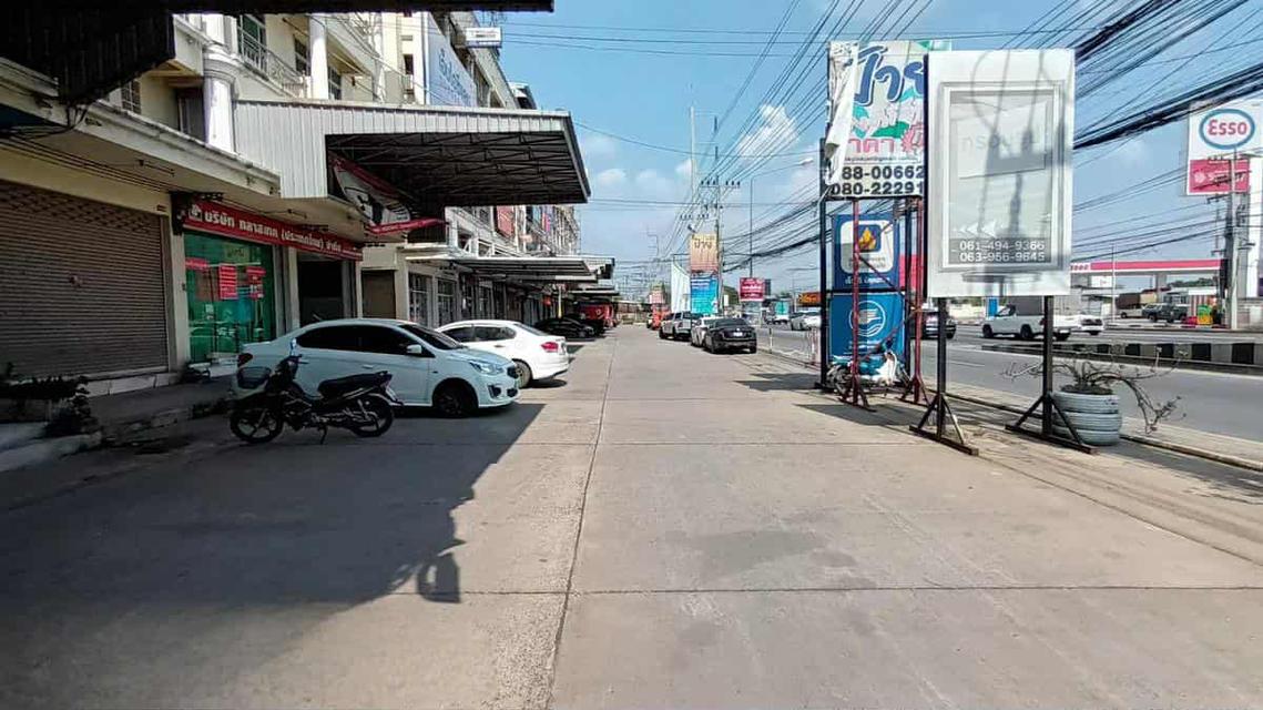 ขายตึกแถว 4.5 ชั้น 2 คูหา โครงการ MT คลองหลวง ติดถนนใหญ่ พื้นที่ 50 ตรว. ขายถูก เหมาะทำธุรกิจ 4