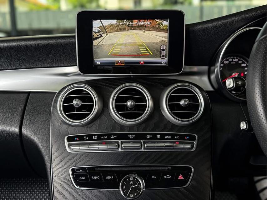ปี 2017 BENZ C-CLASS, C350e AVANTGARDE โฉม W205 Plug-in Hybrid มือเดียวป้ายแดง 12