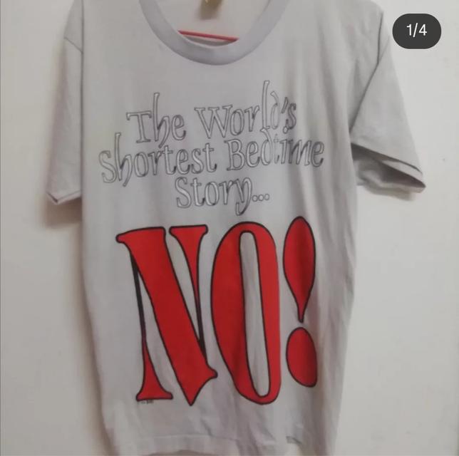 เสื้อยืดมือสอง