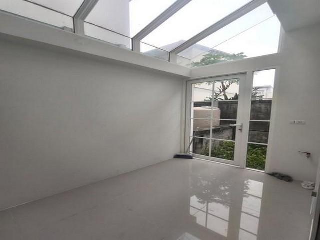 ขายบ้านแฝด 2 ชั้น ซอยนวมินทร์ 42 หมู่บ้าน โกลเด้น นีโอ ลาดพร้าว เกษตรนวมินทร์ เป็นบ้านเปล่า หน้าบ้านหันทิศตะวันออก 5