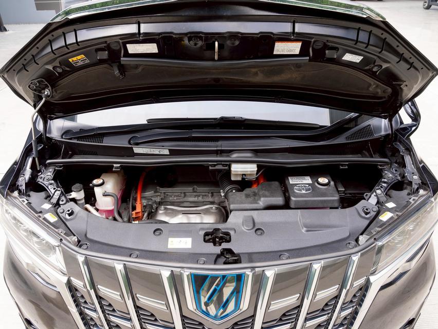 Toyota Alphard 2.5L GF Hybrid ปี 2022 18