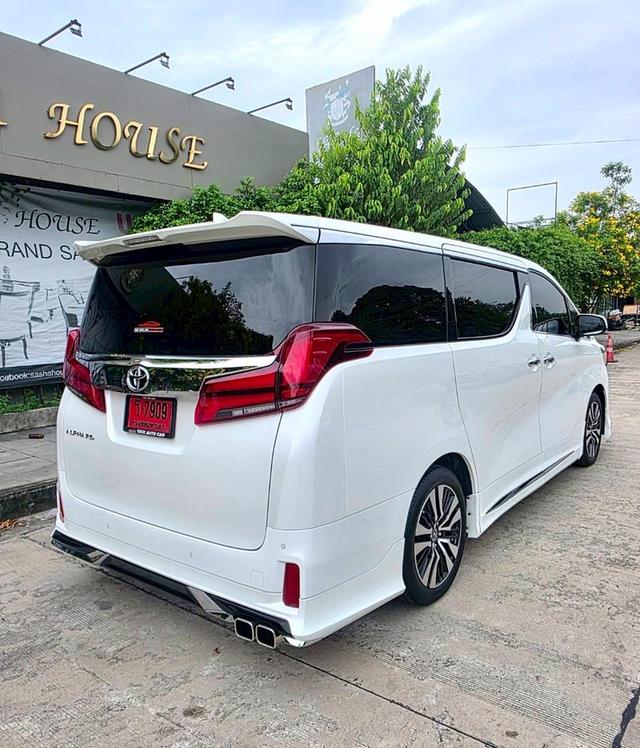 Toyota ALPHARD 2.5SC PACKAGE สีขาว ปี 2022 ไมล์ 20,000 กม.