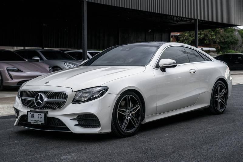 (แจ้งรหัสรถ 67GG73) +1 ‼️New arrival !!! #Benz #E300 COUPE AMG top สุด หลังคาแก้ว สีขาว ปี 2018