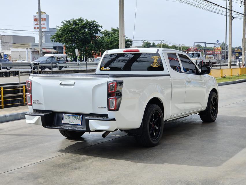 Isuzu D-Max 1.9 L Cab MT