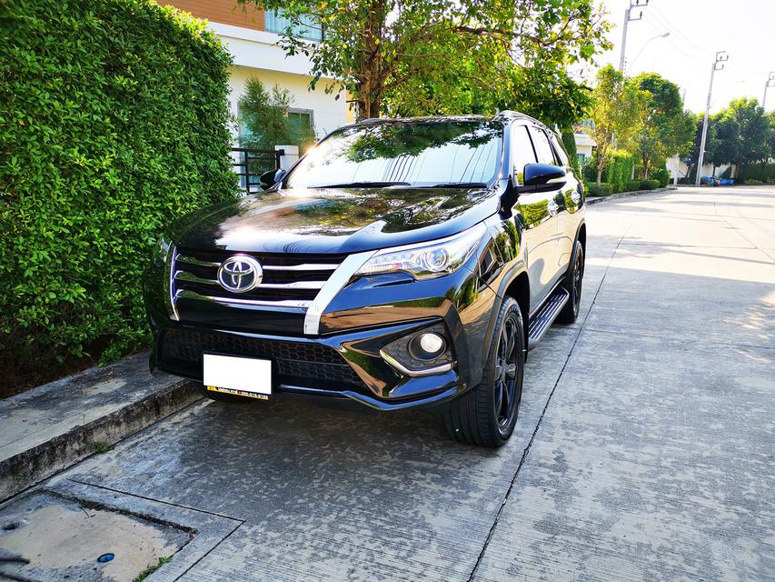 Toyota Fortuner 2.8 TRD Sportivo (ปี 2016) SUV AT 1