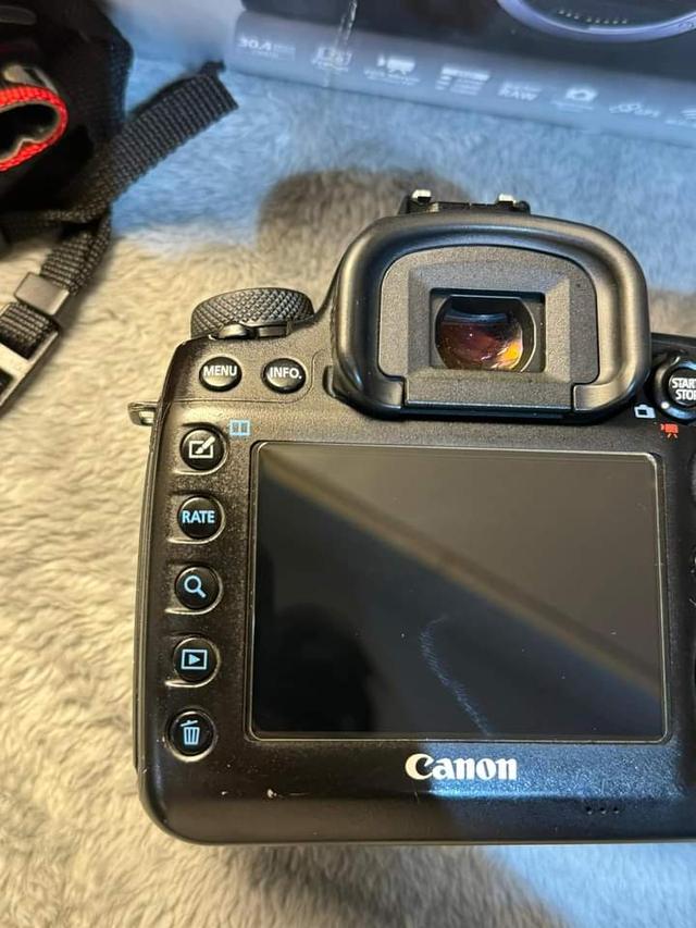 Canon 5D mark iv 2