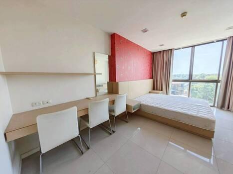 Landmark Residence Condo  10