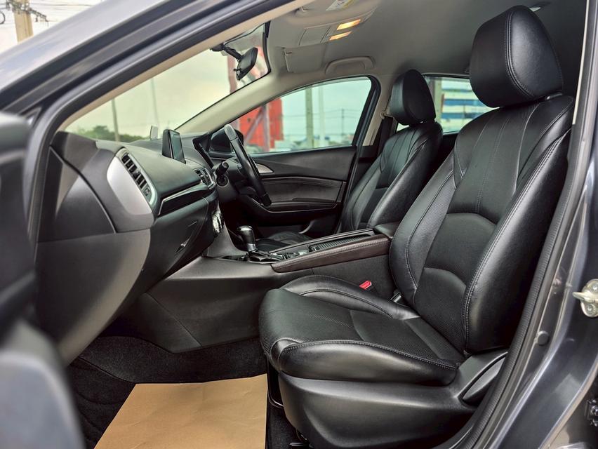 รหัสรถ CBLX3521 ✨ MAZDA3 2.0S Sport ปี 2017 (จด 2018) 12