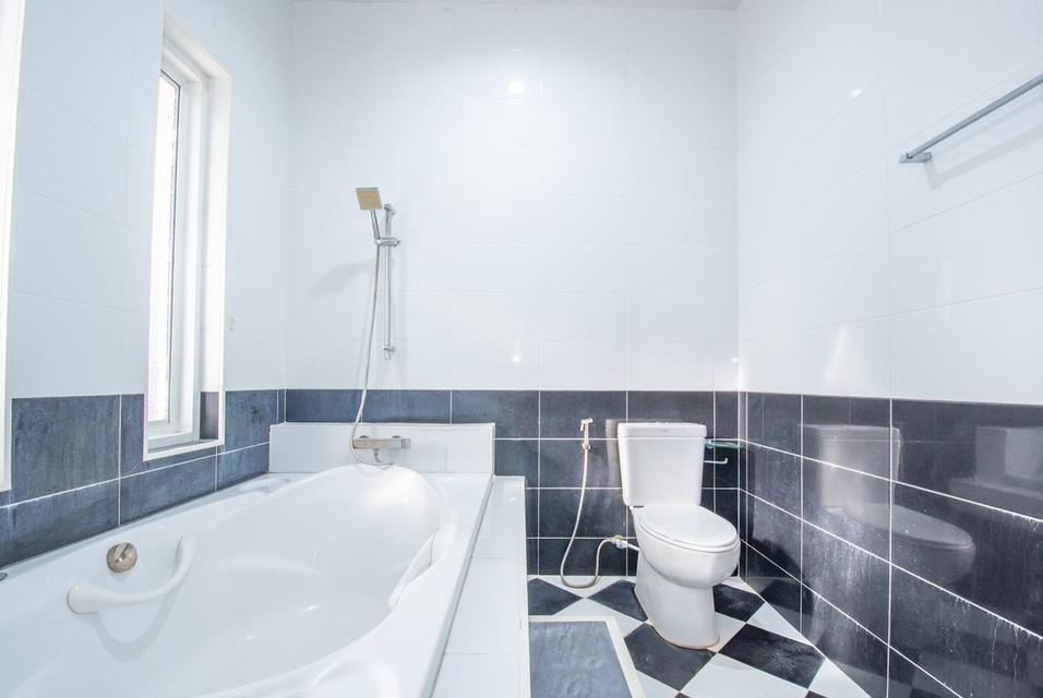 For rent pool villa Piam Mongkhon village 7