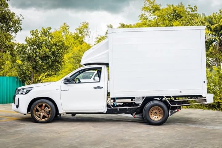 TOYOTA REVO SINGLE CAB 2.4 ENTRY MT  2