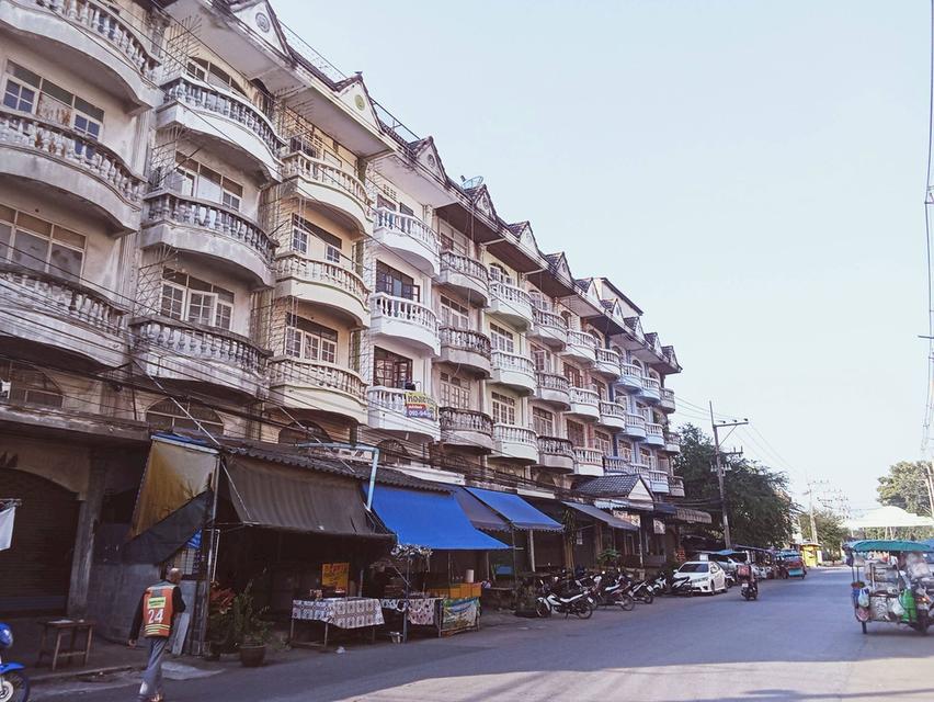 ขายตึก 4 ชั้น โครงการแลนด์ แอนด์ แฟคทอรี่เฮ้าส์ ซอยเพชรเกษม 95 2