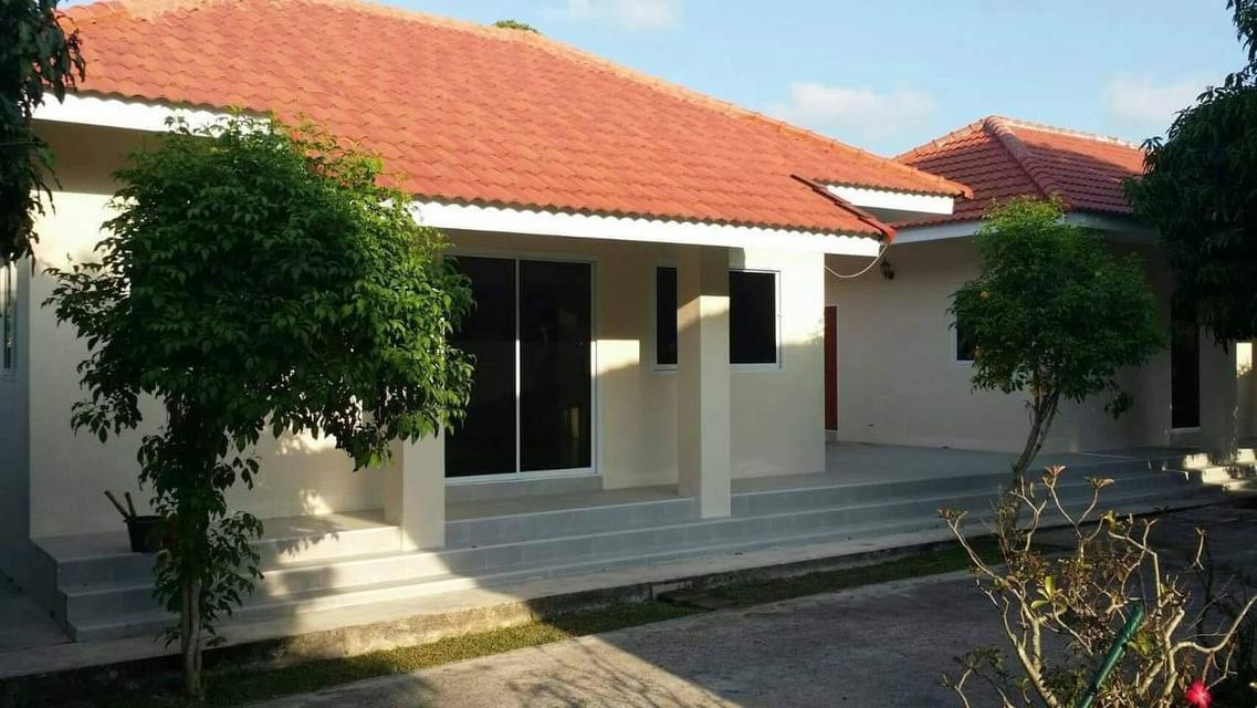 บ้านสัตหีบพูลวิลล่า EEC 5 ห้องนอน 6ห้องน้ำ 2 เรือนรับรอง 5