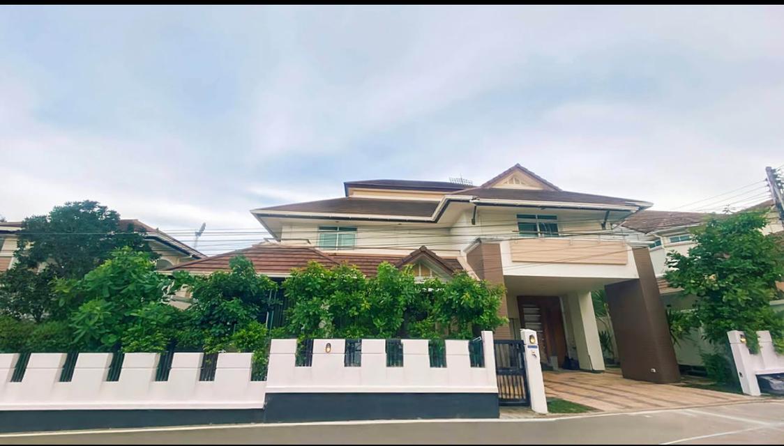 ให้เช่าบ้านเดี๋ยวหมู่บ้าน Central Park Hillside Pattaya 