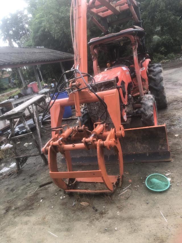 ขายรถไถ Kubota L5018 พร้อมคีบ 3