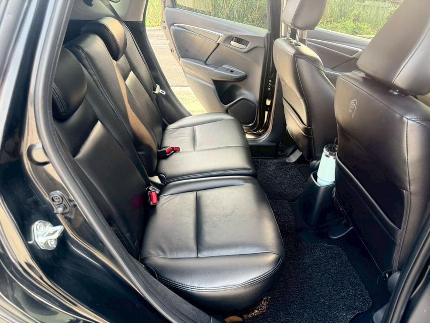 HONDA JAZZ 1.5 V PLUS AUTO 9