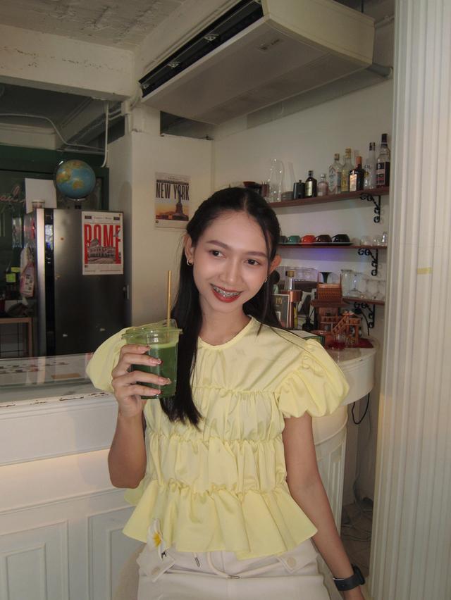 เสื้อสีเหลือง แขนตุ๊กตา มือ 2 รูปที่ 2