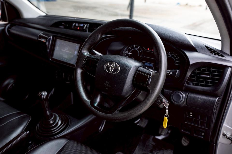 TOYOTA HILUX REVO 2.8 ENTRY STANDARD CAB ปี 2022 สีเทา  14