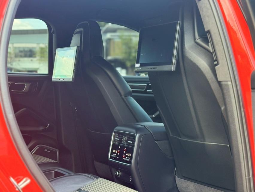 Cayenne Coupé Lightweight Package 14