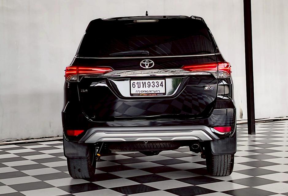 รถยนต์มือสองพร้อมใช้งาน