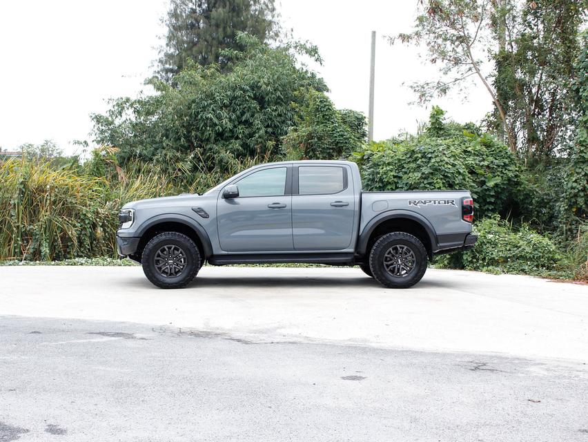 Ford Ranger Double Cab 2.0L Bi-Turbo Raptor 4WD ปี 2023 โฉม DOUBLE CAB เกียร์ AUTO ดีเซล สีเทา รถบ้านพร้อมใช้งาน ไมล์เพียง 21,753 km. 8