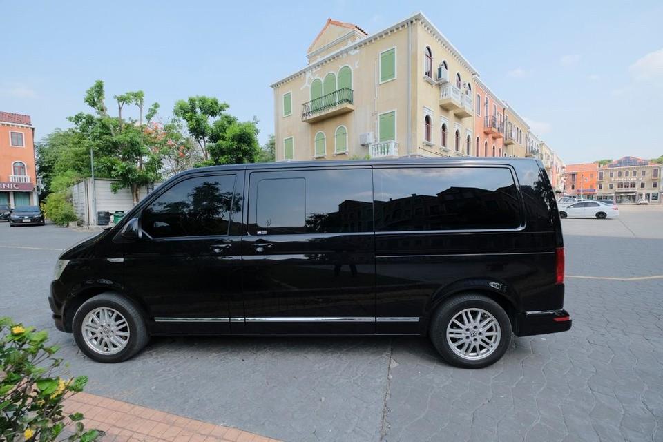 volkswagen Caravelle T6 ปี 2017