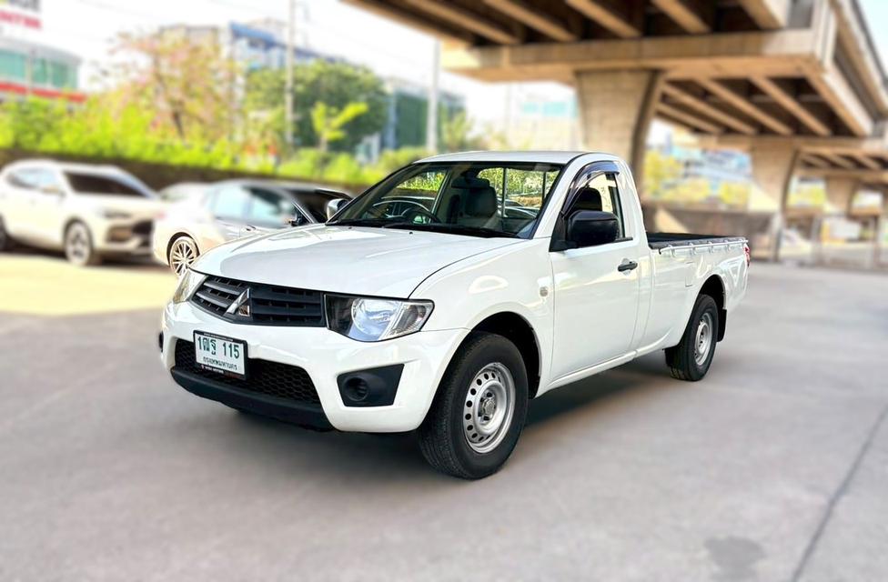 2014 Mitsu Triton 2.4 เบนซินตอนเดียว เกียร์ MT รถสวยพร้อมใช้งาน