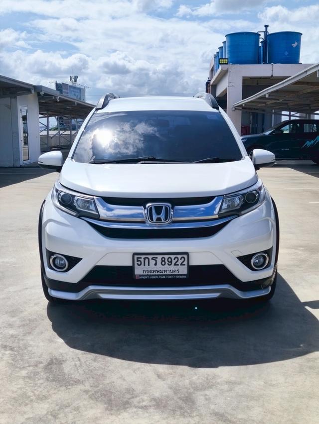 ยี่ห้อ : Honda o	รุ่น : BRV SV1.5o	สี : ขาว o	ปี :2016o	เกียร์ : Autoo	เชื้อเพลิง : เบนซิน