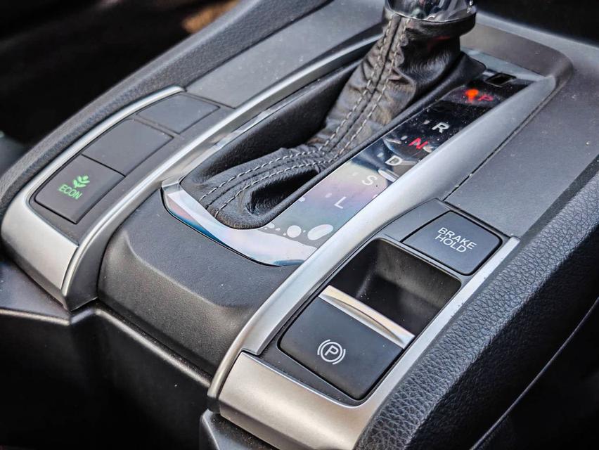 ขาย HONDA CIVIC FC 1.8 E ปี 2021 ไมล์แท้ 30,000 กม. 12
