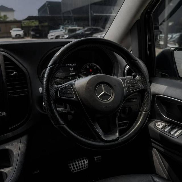 (แจ้งรหัสรถ 67GG808) Benz Vito 116 CDI Tourer จดทะเบียนปี 2017 รูปที่ 11