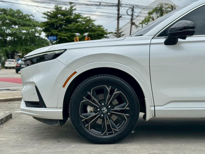 NEW Honda CR-V e:HEV RS 4WD  TOP. สีขาว  ปี 2023. 6