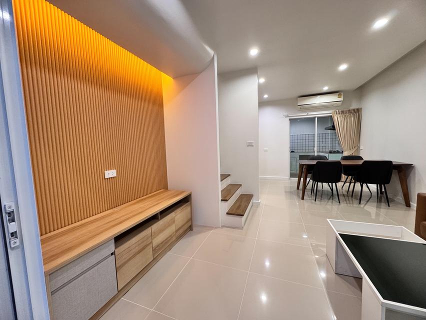 ให้เช่าทาวเฮ้าส์ 2 ชั้น วิลเลจ ไลฟ์ พัฒนาการ 38 (Villette Lite Pattanakarn) ใกล้ APL รามคำแหง (N.1886)